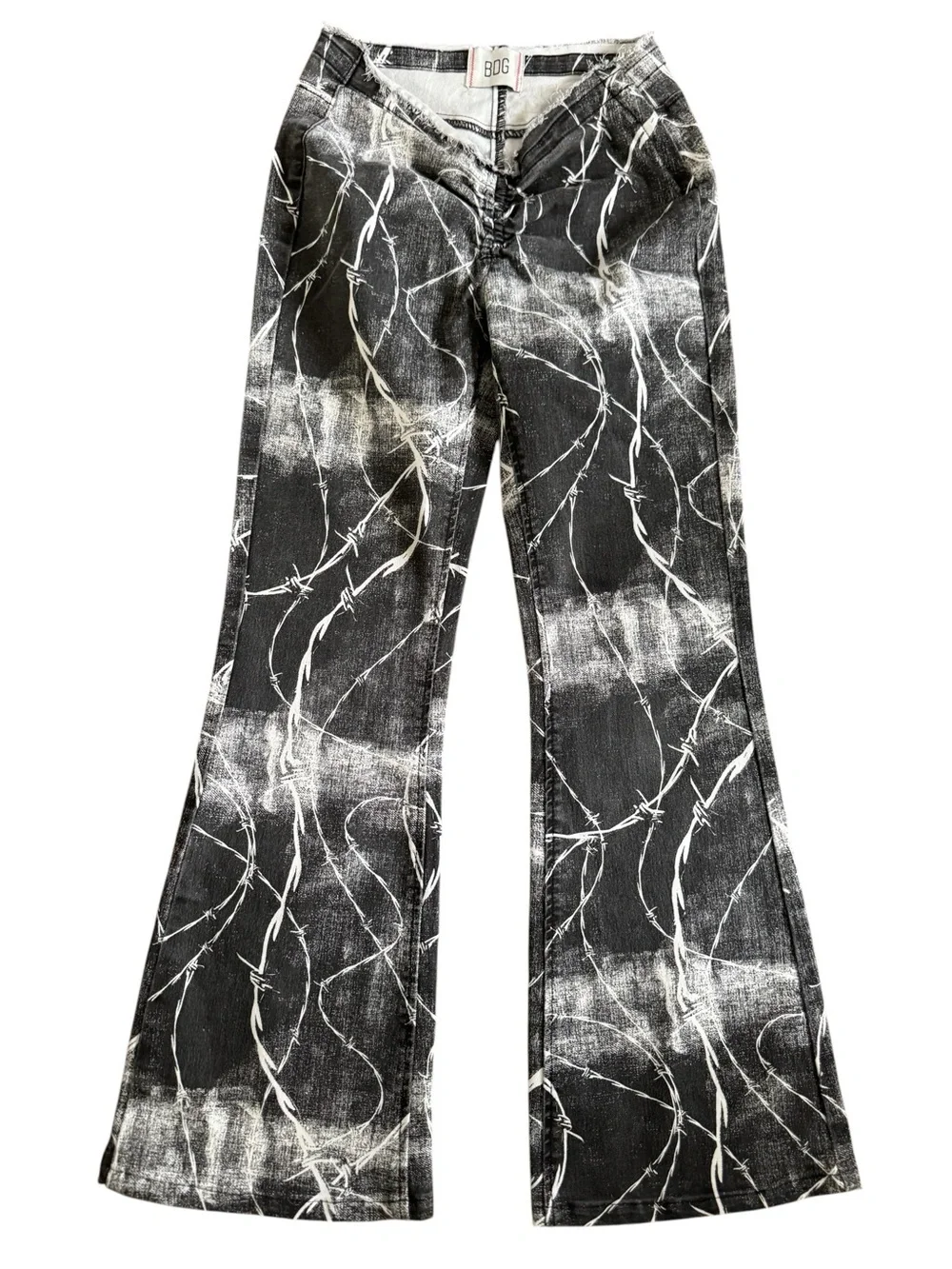 Urban Outfitters BDG Ruched Dipped V Flare Barbed Wire Print Y2K Grunge Jeans 28 - Picture 1 of 8